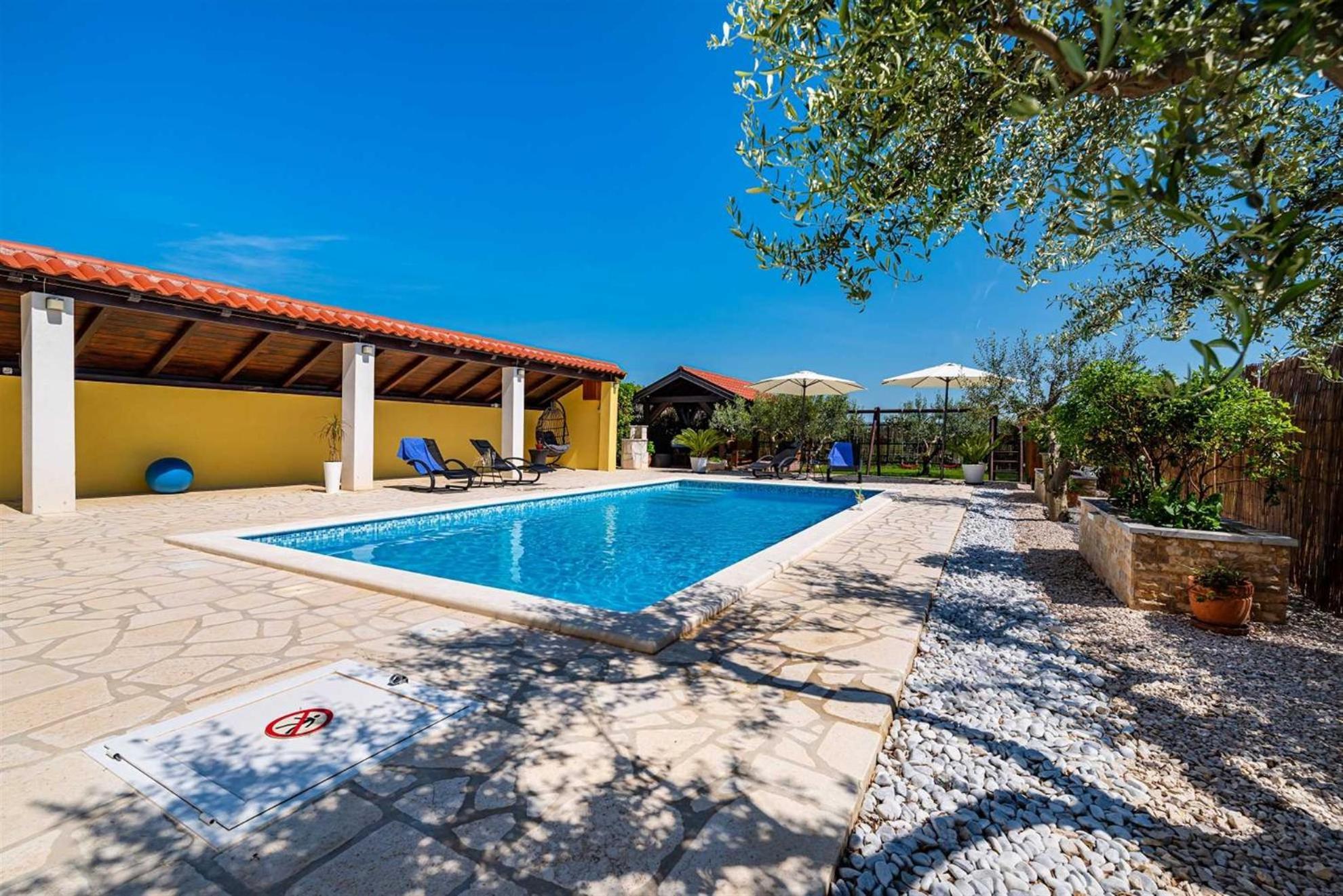 Apartment House Simoni With Pool, Zadar County Privlaka  Exterior foto